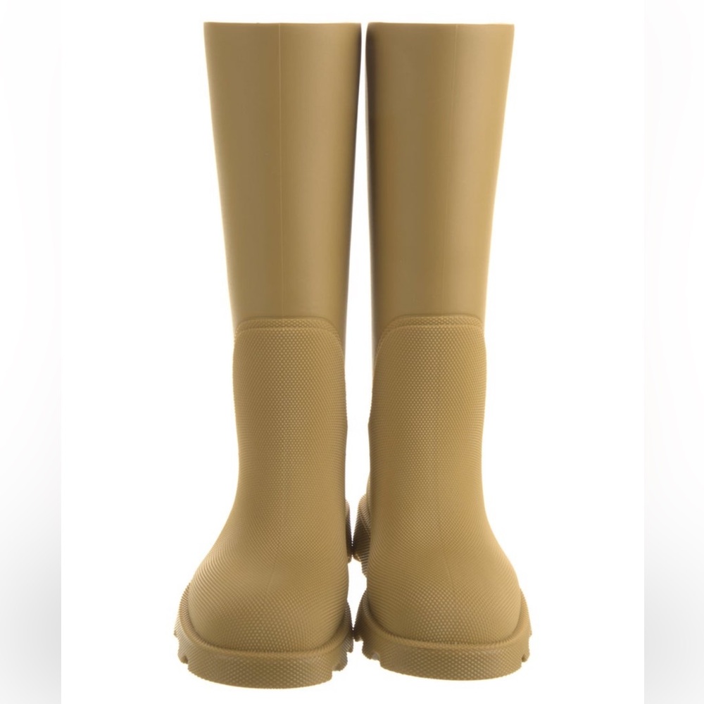 Burberry Rain Boots - Picture 2 of 5